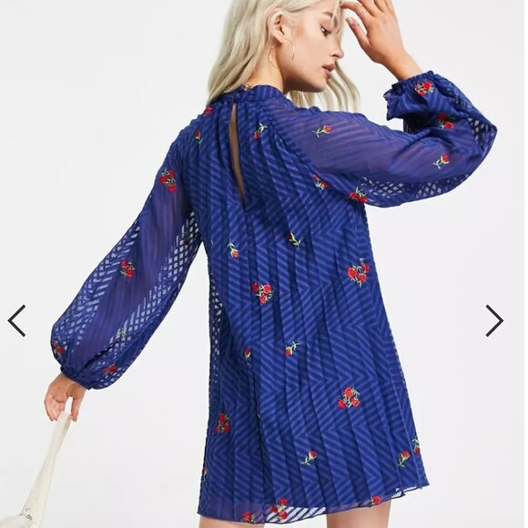 ASOS DESIGN Petite Pleated Trapeze Mini Dress Embroidered Navy US 2P - Picture 3 of 5